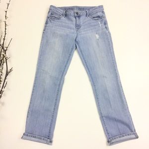 Simply Vera Wang Light Wash Distressed Jeans